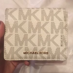 Brand new michael Kors wallet!!!